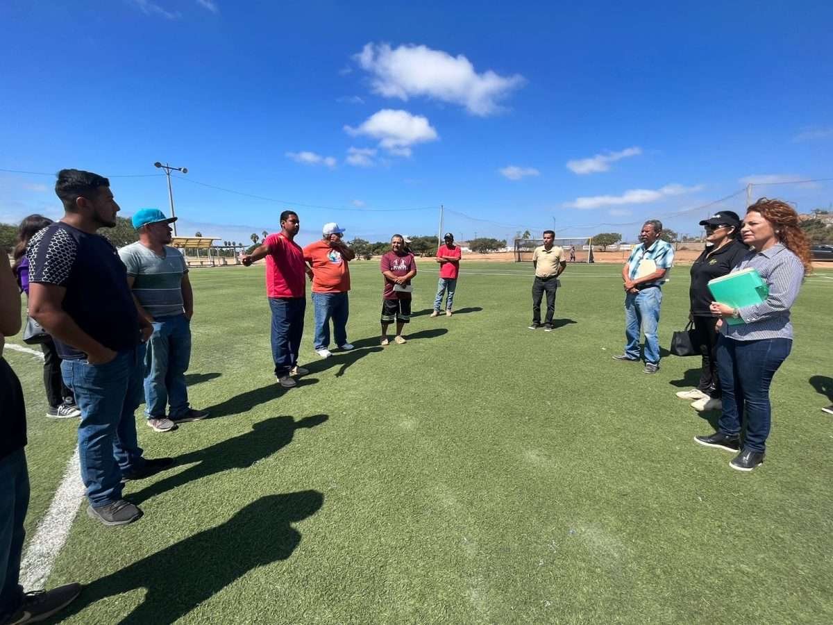 unidad deportiva Maneadero