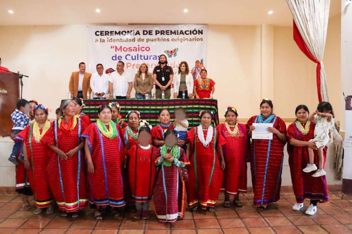 premiación concurso de culturas