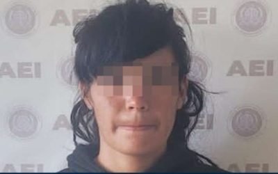 Aprehenden agentes de la FGE a mujer asaltante de Ensenada