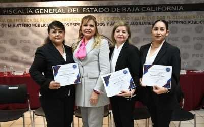 Entrega Fiscal de BC reconocimientos a Ministerios Públicos, Peritos y Auxiliares del MP