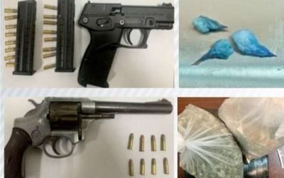 Incautan agentes de la FGE armas y droga en cateos contra el narcomenudeo
