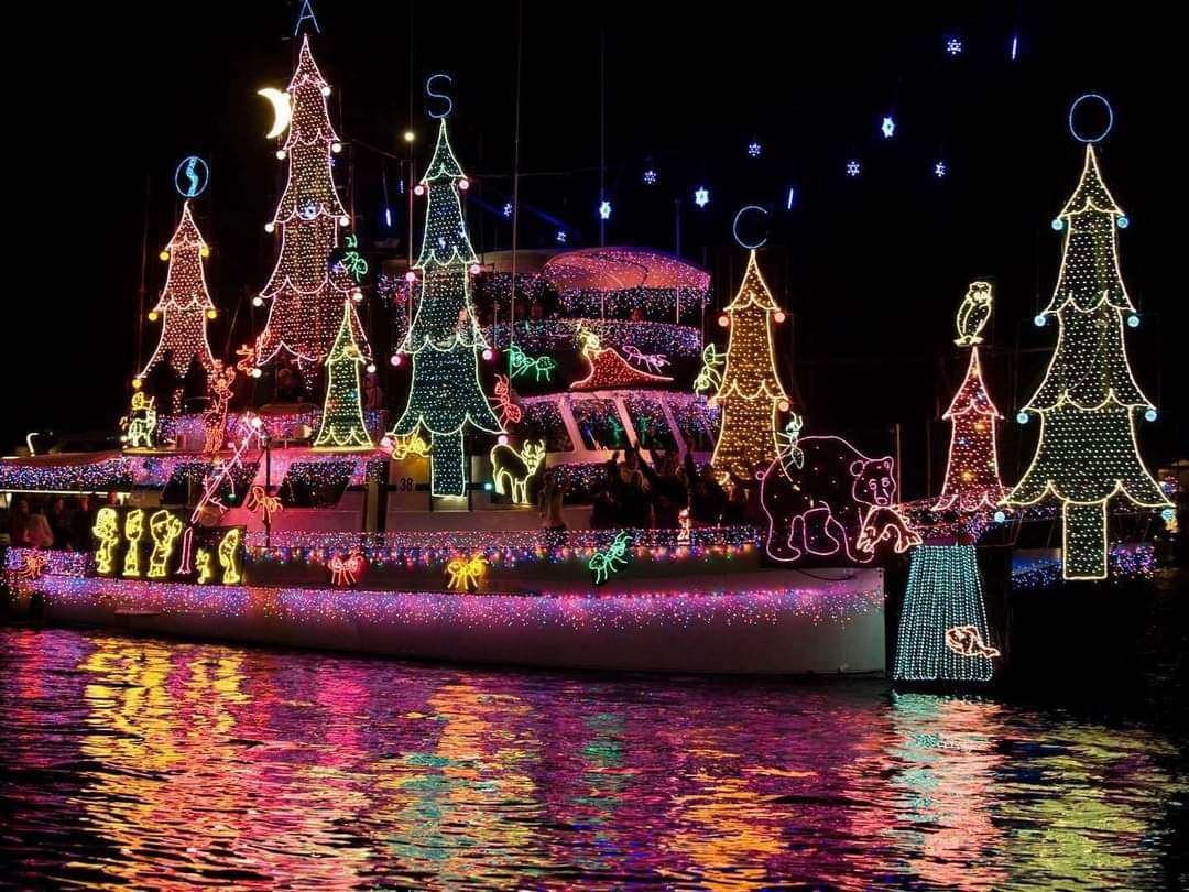 desfile de luces embarcaciones