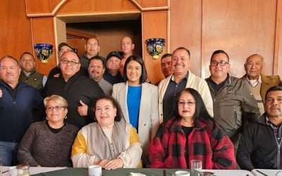 Celebra Mónica Vargas Día del Policía con agentes jubilados