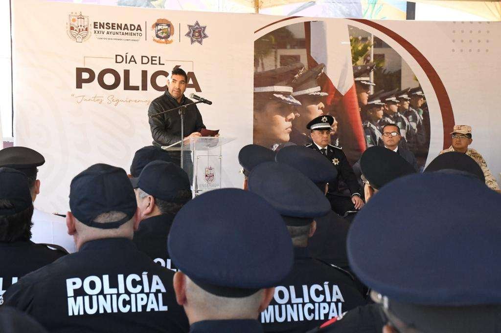 policías