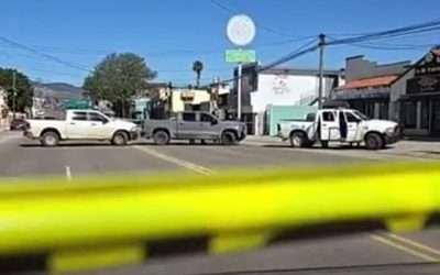 Ataque armado a plena luz de día, deja ex funcionario de FGR muerto y un lesionado