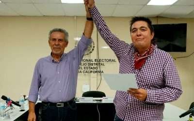 Recibe Armando Samaniego constancia como Diputado Federal