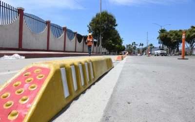 Inicia colocación de delimitadores en Ciclovía