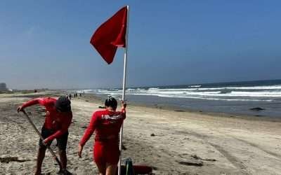 Exhortan Bomberos de Ensenada a no ingresar al mar en Playa Pacífica y Punto