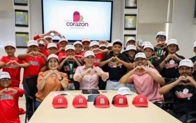 Entregó Marina del Pilar apoyos para niños beisbolistas representantes de BC en Torneos Internacionales