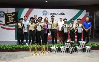 Entrega Gobierno de Ensenada premios a ganadores del concurso de Bandas de Guerra
