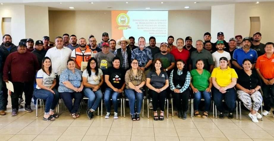 Capacitan a empleados de Gobierno de San Quintín curso sobre estatutos