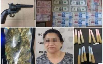 Tras cateo asegura FGE a mujer, arma y droga