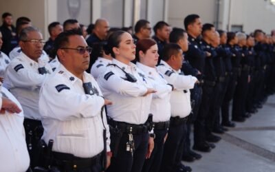 Realizó Norma Bustamante 1er pase de revista a la Policía Municipal