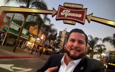 Devela alcalde Ismael Burgueño puerta al Centro Histórico de Tijuana