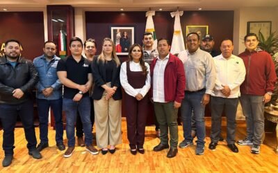 Refrenda Claudia Agatón cooperación con sector de la construcción en Ensenada