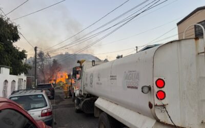 Evacúan a 40 personas tras incendio cerca de Villa Fontana