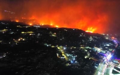 Intensifican esfuerzos Bomberos de Tecate para proteger de incendios a familias