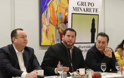 Se reúne alcalde Ismael Burgueño con integrantes del Grupo Minarete