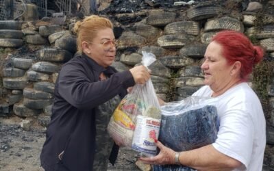 Entregó Ayuntamiento de Tijuana apoyos a familias afectadas por incendio en Pedregal de Santa Julia
