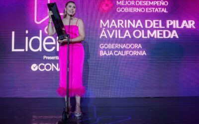 Otorgan a Gobernadora Marina del Pilar premio al mejor desempeño de gobierno