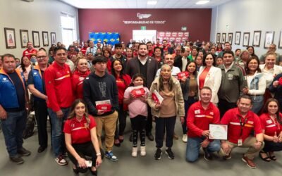 Entrega alcalde Ismael Burgueño 200 aparatos auditivos en Jornada de Salud