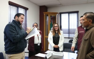 Atiende alcalde Ismael Burgueño a colonos de San Antonio de los Buenos