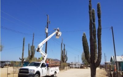 Refuerza San Quintín alumbrado público en distintas comunidades
