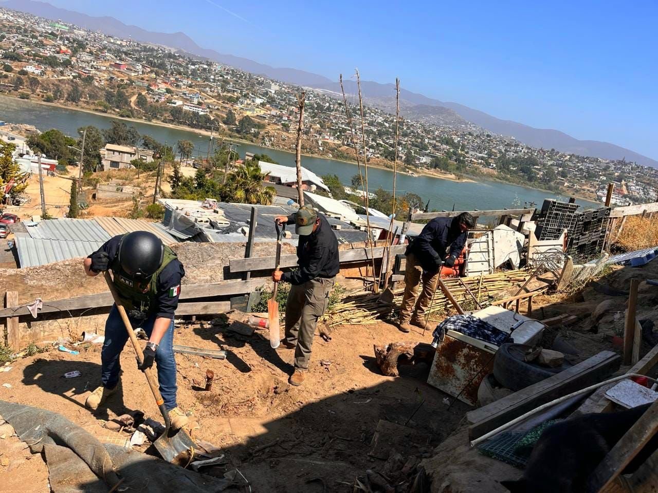 Cateo, droga, armas y detenido 