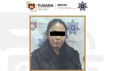 Capturó Policía Municipal a mujer por asalto a taxista con arma de fuego