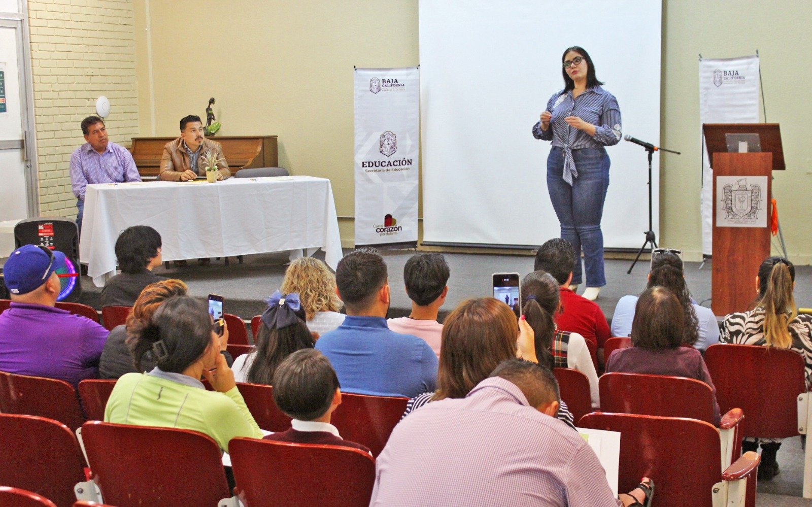 Educación Educación