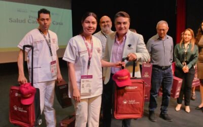 Reciben médicos y enfermeras equipo para atención Casa por Casa: Ruíz Uribe