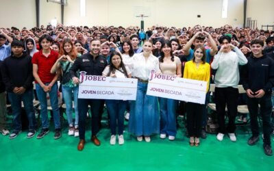 Respalda Gobernadora Marina del Pilar a estudiantes de BC con ¨Becas que Transforman¨