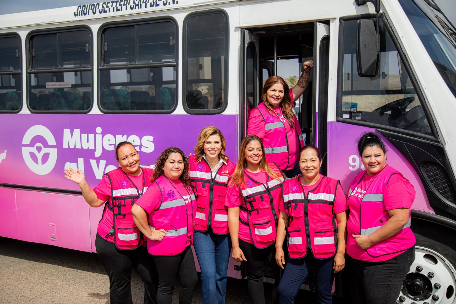 mujeres al volante Mujeres al volante