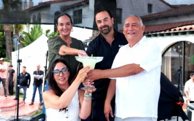 Acuden miles al «Festival de la Margarita» en el Riviera