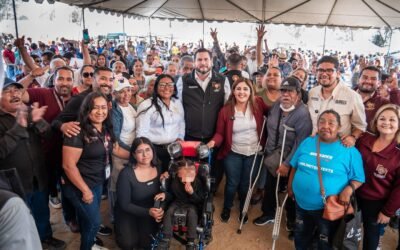 Lleva Ismael Burgueño servicios a residentes de San Antonio de los Buenos