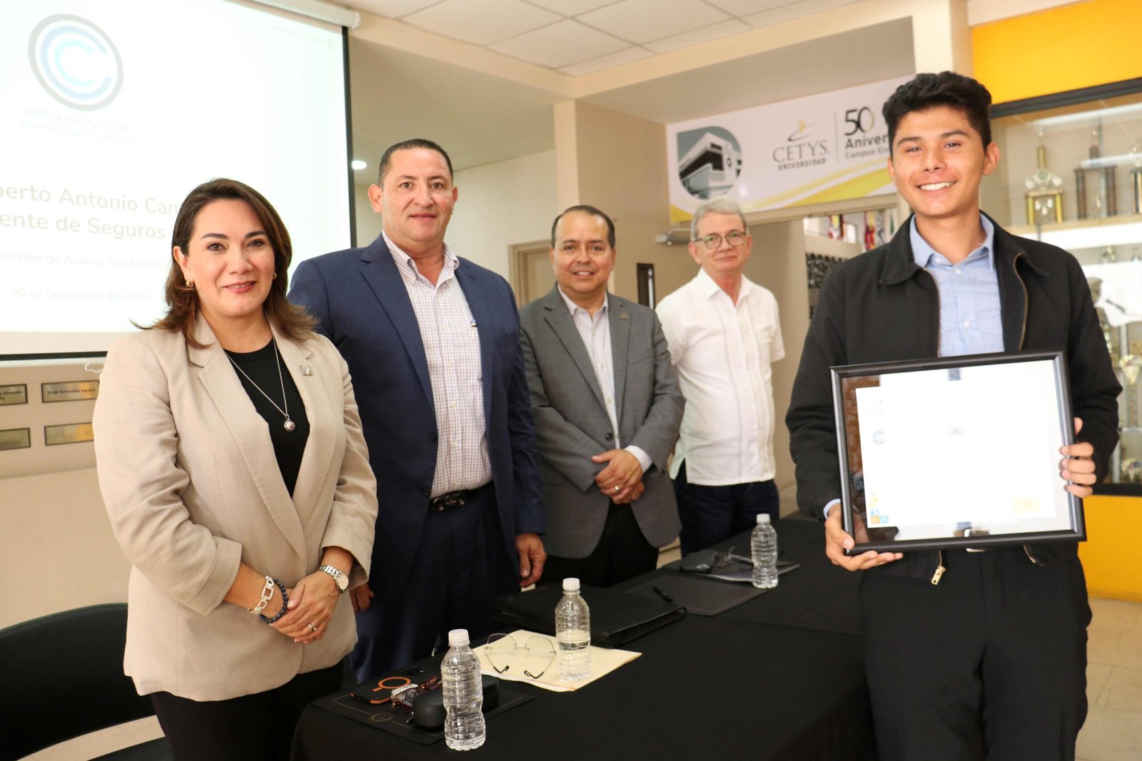 Beca estudiante destacado CETYS Beca estudiante destacado CETYS