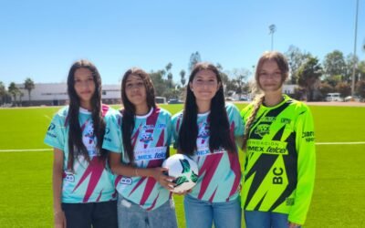 Entregan uniformes a equipos participantes de Copa Telmex 2025