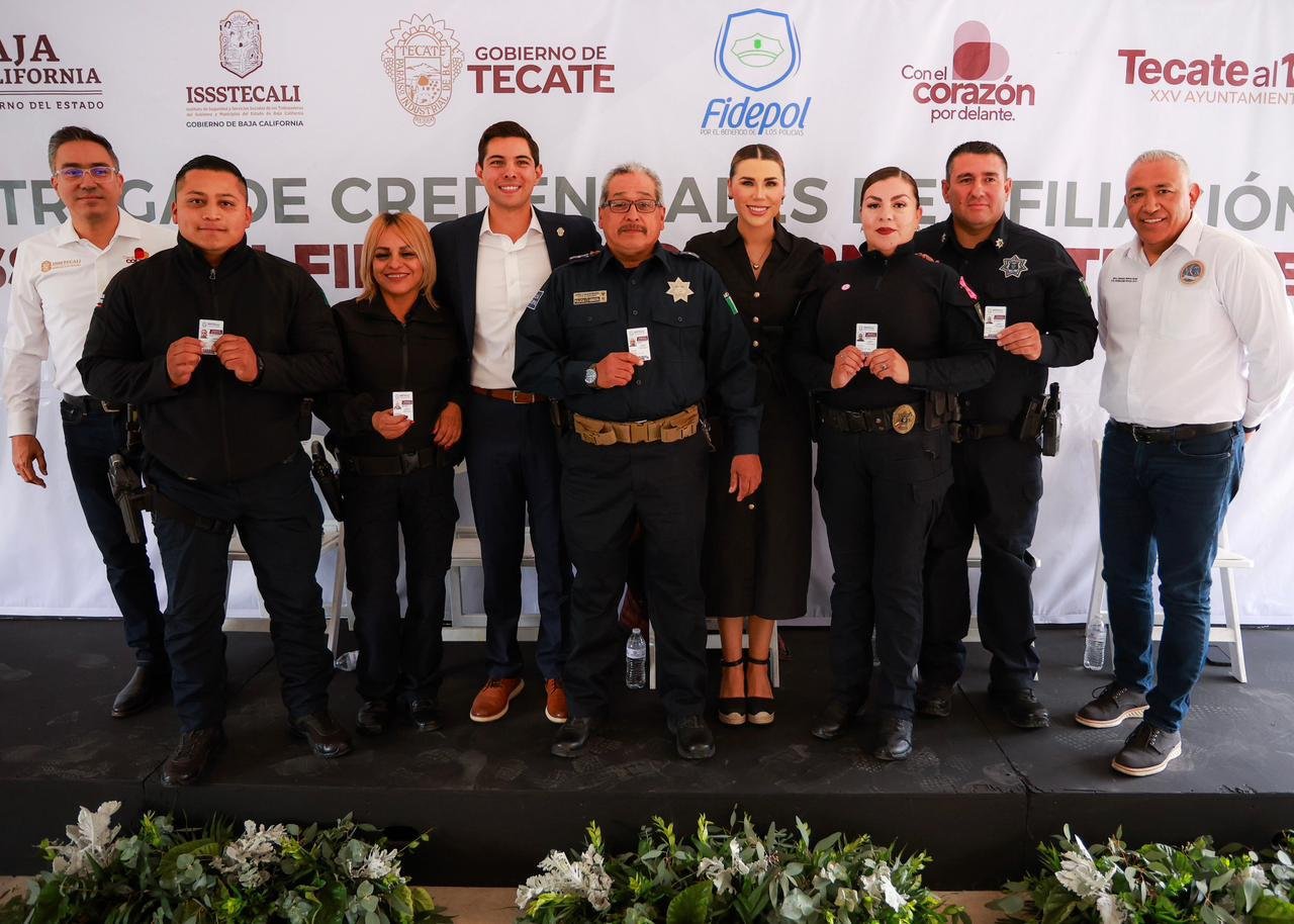 Otorgan ISSSTECALI a Policías de tecate Otorgan ISSSTECALI a policías de Tecate
