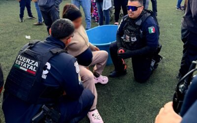 Asisten agentes de la FESC a mujer en labor de parto