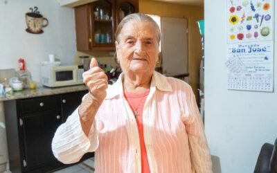 Cirugía de Cataratas cambió la vida de Amalia de 84 años de edad