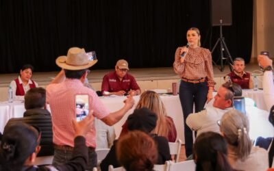 Atiende Gobernadora a manifestantes de San Quintín