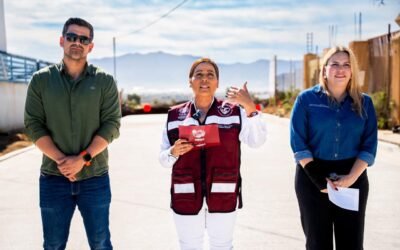 Supervisa alcaldesa Claudia Agatón, obras de pavimentación a sur de Ensenada