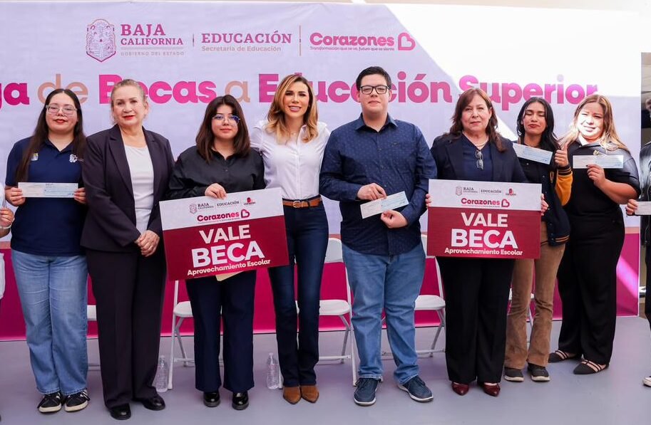 Marina del Pilar educación