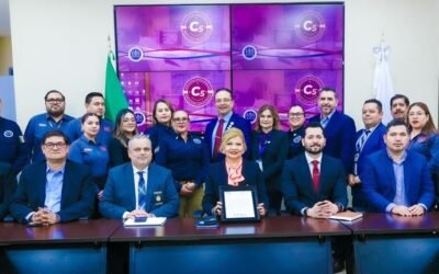 Reconoce Fiscal de BC a personal de C5 por Certificación de CALEA y y Distinción ¨Triple Arco¨
