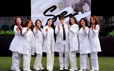 Nueva generación de cimarrones celebra fin de estudios en campus Ensenada de la UABC