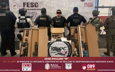 Capturan en Baja California a sujeto buscado por homicidio; Le incautaron armas y droga