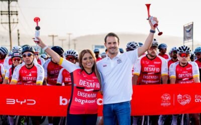 Encabezó Claudia Agatón arranque del Desafío Ensenada by La Vuelta a España 2026
