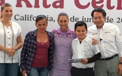 Entregan Presidenta y Gobernadora becas Rita Cetina en beneficio de casi 300 mil estudiantes de BC