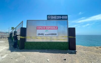 Clausuró Gobierno de Ensenada vallas publicitarias irregulares en caseta de San Miguel
