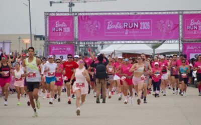 Pinta “Barbie Run 2026¨ de rosa calles de Ensenada